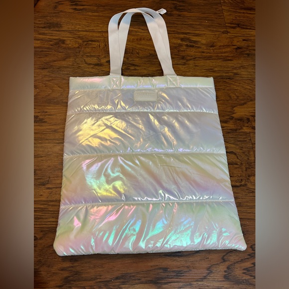 BATH & BODY WORKS WHITE IRIDESCENT PUFFER TOTE GIFT BAG BLACK FRIDAY 2023 - Picture 5 of 8